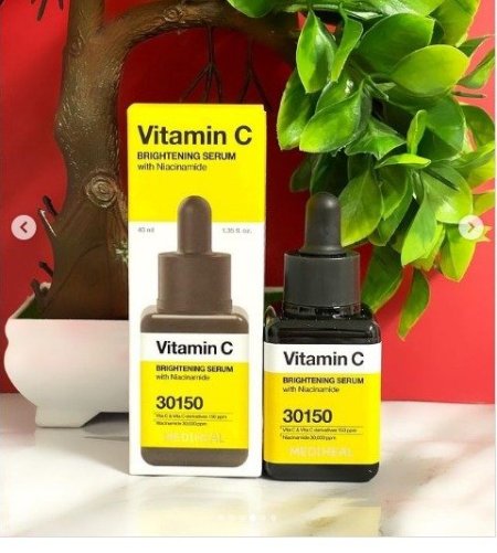 MEDIHEAL Vitamin C Brightening Serum With Niacinamide (40 ml) 