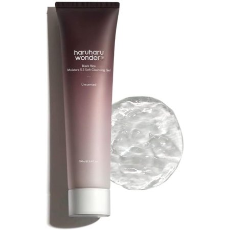 غسول جل لتنظيف لطيف بالرطوبة 5.5 مع الأرز الأسود من هارهارو وندر  HaruHaru Wonder Black Rice Moisture 5.5 Soft Cleansing Gel
