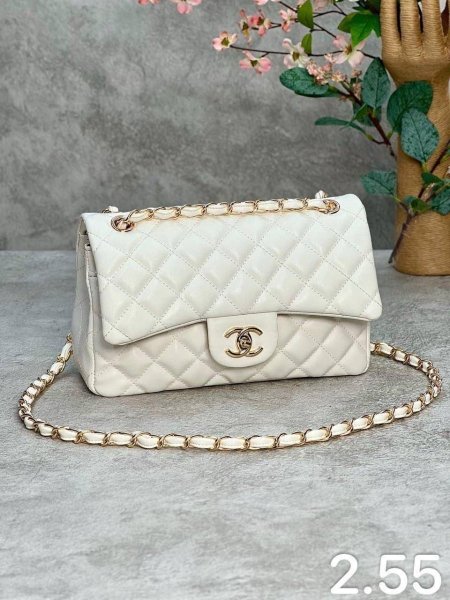 حقيبة شانيل  كلاسيكية كبيرة CHANEL  - لون اوفوايت